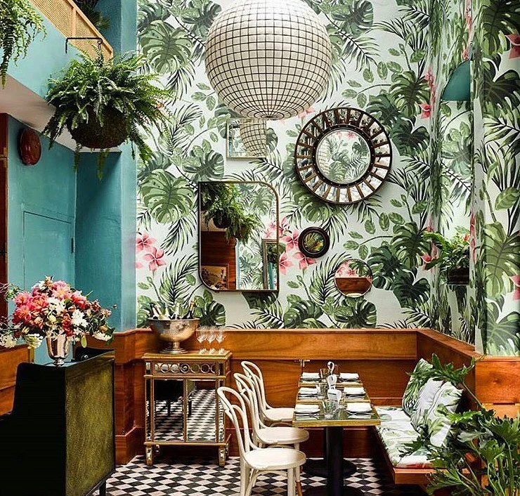 Combining French interiors elegance and British interiors edge