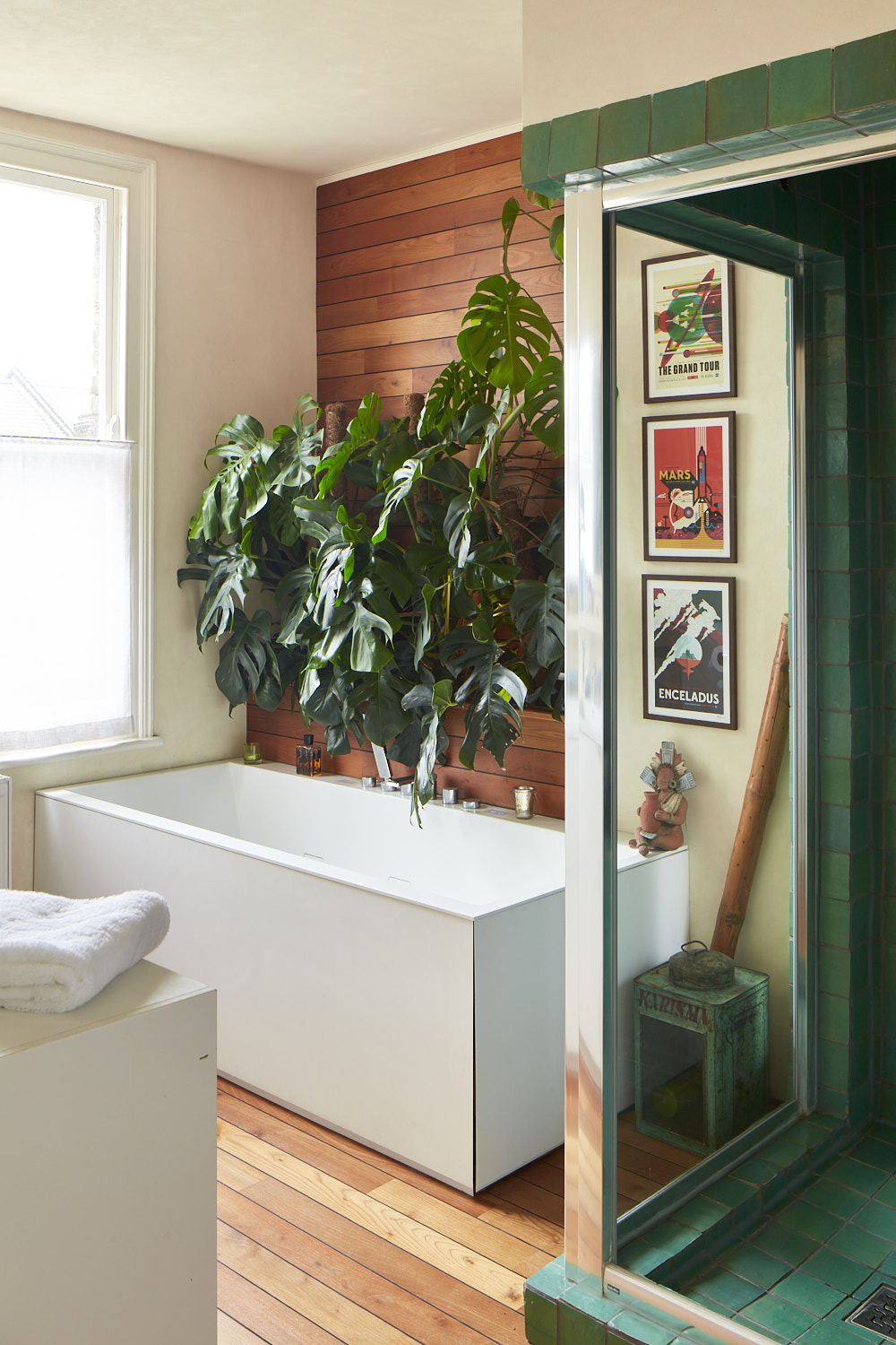 How to make your bathroom feel like a spa