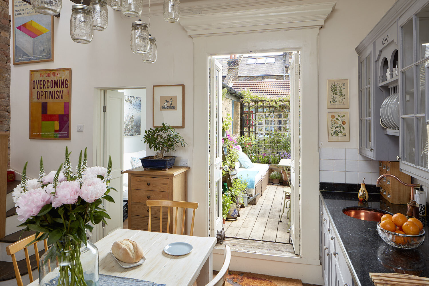 Hoxton flat interior by Alexandre Interiors