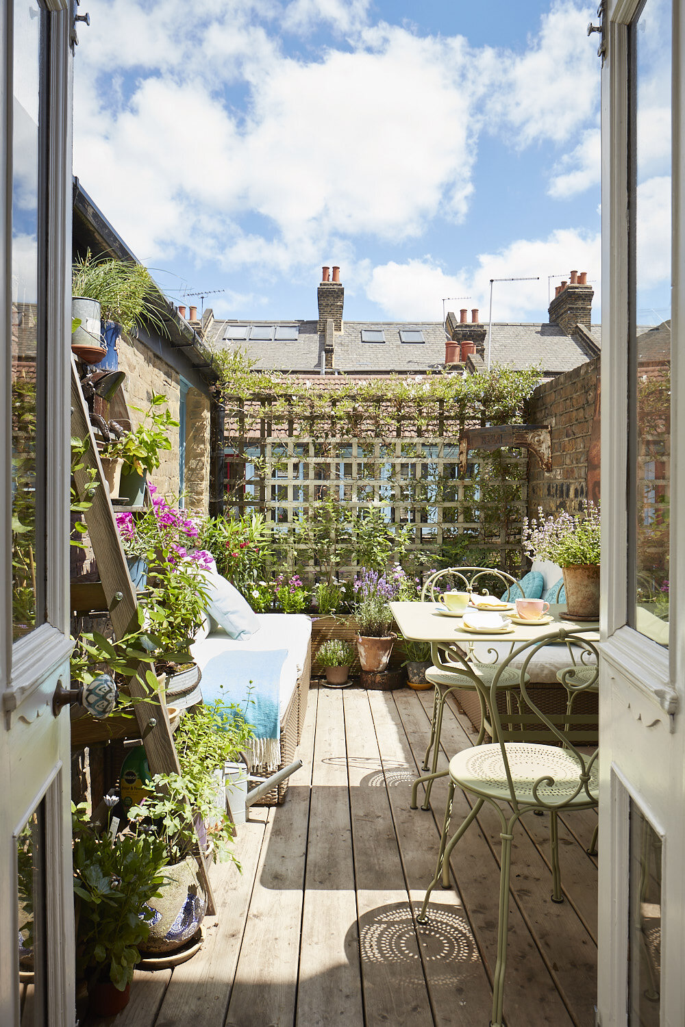 Hoxton flat interior by Alexandre Interiors